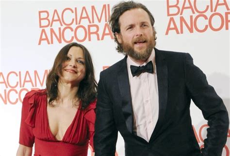 Leggi le anteprime, gli approfondimenti, le intervisite e le foto sull'argomento: Chi è Francesca Valiani, la moglie di Jovanotti (e mamma ...