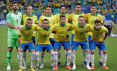 Juntos, nosso futuro pode ser tão brilhante quanto o passado. Seleção Brasileira só tem uma dúvida para confronto com Paraguai - Portal RG