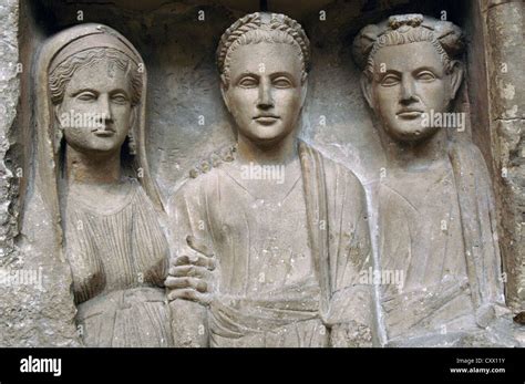 Escultura Funeraria Romana Fotograf As E Im Genes De Alta Resoluci N