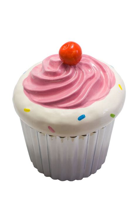 From cake to cupcakes, you'll be able to take almost any cake recipe and make it into but it also works delightfully well in a smaller format. Creative Ideas for Decorating a Giant Cupcake | eBay