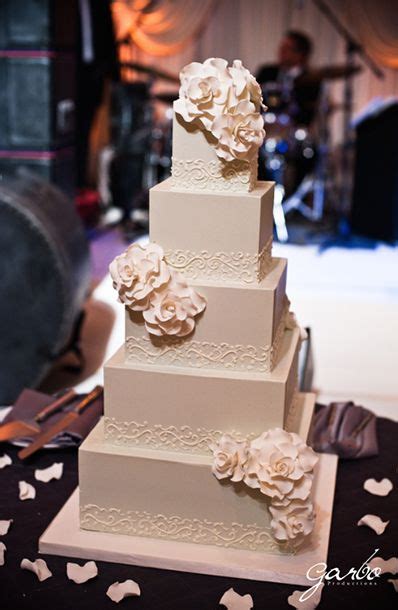 Custom Wedding Cakes Chicago Chicago Gourmet Wedding Cakes Truffles