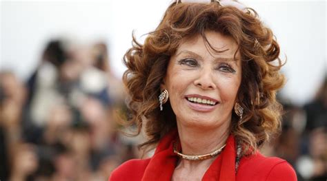 Sophia Loren Net Worth Wealth And Annual Salary 2 Rich 2 Famous