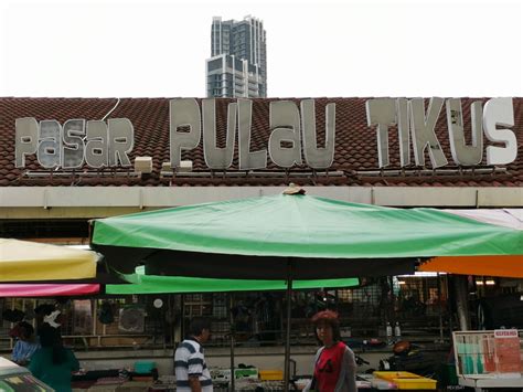 There are also many restaurants that offer tantalizing food around the area, such as. Big Apam Balik (Tai Kow Meen), Pulau Tikus Wet Market ...