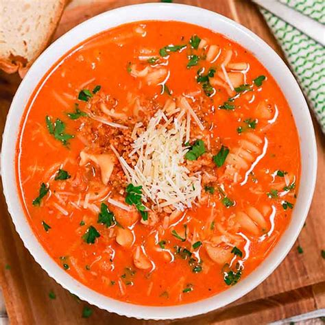 Following are the ingredients you will need to prepare this crock pot recipe. Crock Pot Creamy Chicken Parmesan Soup Recipe - chicken parm soup