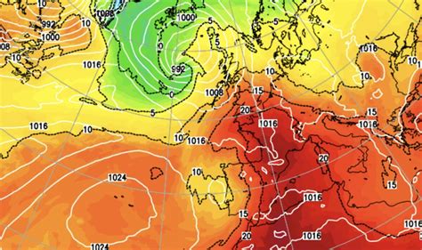 Heatwave Forecast 35c Africa Plume To Hit Uk In Days One Of Hottest Blasts For 130 Years