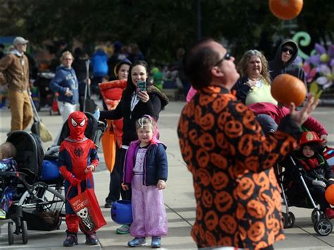 Toledo Area Halloween Weekend Trick Or Treating Schedule Events The