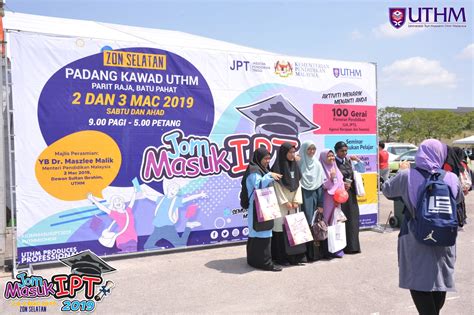 The campus is located in batu pahat, the at uthm, students can gain undergraduate and postgraduate degrees within a wide variety of faculties, including: Universiti Tun Hussein Onn Malaysia (UTHM) (Johor Bahru ...