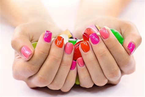 How To Paint Your Nails Like A Pro Top 5 Tips Really Ree