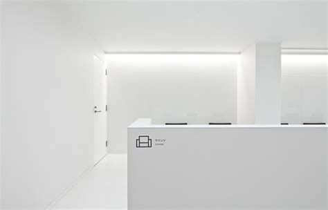 I was considering capsule hotel when i was doing research about accommodation in kyoto. 9h - nine hours capsule hotel - Kyoto on Behance | Arquitectura