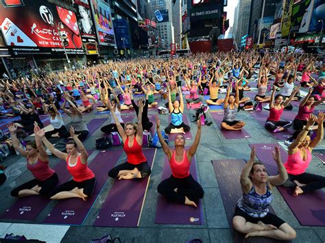 Yoga Takes Over Times Square For Summer Solstice Photo 1 Pictures