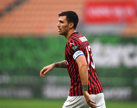Ecco cosa ha detto a proposito del derby: Report: AC Milan captain Alessio Romagnoli to play against ...