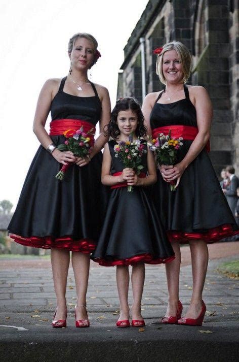 2015 Black And Red Bridesmaid Dresses Halter Neck Ruched Satin Knee Length Sleeveless Custom