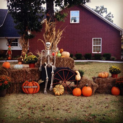 30 Funny Halloween Yard Decorations