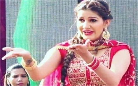 Sapna Choudhary Dance सपना चौधरी का हरियाणवी गाना मैं धर्मेंद्र तू