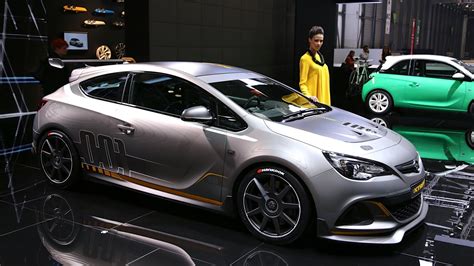 Opel Astra Opc Extreme Road Going Racer Live Photos And Video From Geneva