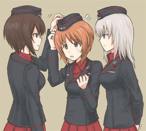 Nishizumi Miho Nishizumi Maho And Itsumi Erika Girls Und Panzer