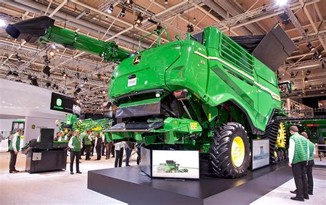 Agritechnica 2019 John Deere Launches Flagship X9 Combine Farmers Weekly