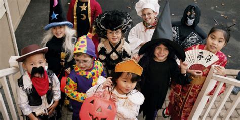 8 Ways To Keep Your Kids Safe On Halloween Huffpost