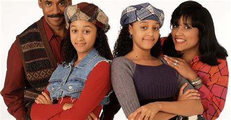 moesha sister sister and 5 other classic black sitcoms are coming to netflix this year