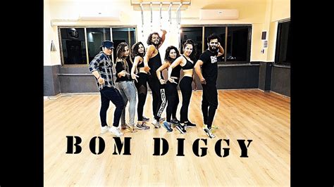 Bom Diggy Diggy Zumba Dance Routine Dil Groove Maare Youtube