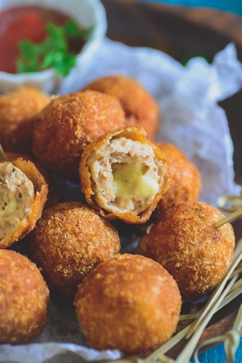 This chicken bacon ranch cheeseball is filing, tastes great and is perfect for any time you need the perfect appetizer. Chicken Cheese Balls is a delicious snack or Appetizer ...
