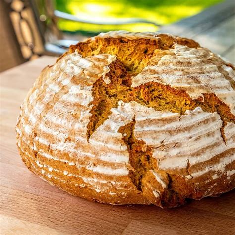 Slowly raised overnight by milk kefir, it is sweet, soft and aromatic, with a note of sourness. 3 Delicious No-Yeast Bread Recipes in 2020 | Sourdough ...