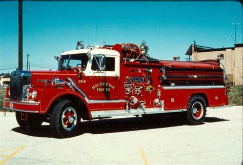 Pin By Lieutenant 107 On Fire Trucks Old Fire Trucks Emergency