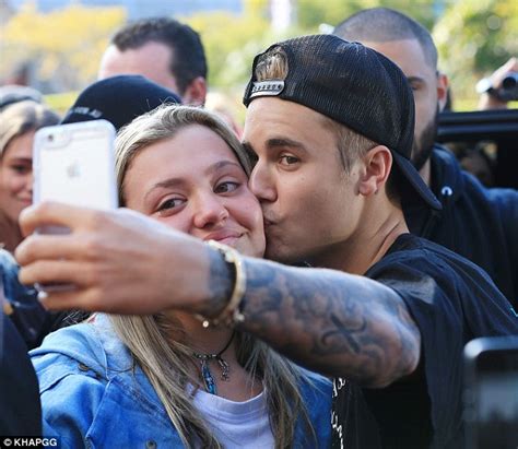 Justin Bieber Gives Fan A Kiss And Wipes The Tears From Her Cheeks At