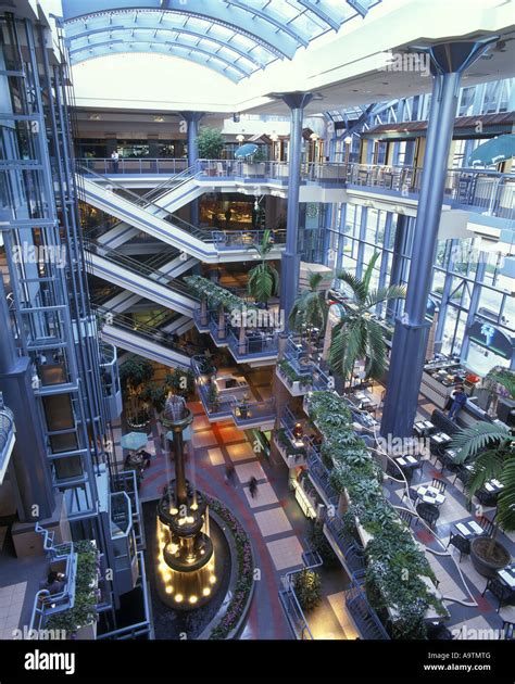 ATRIUM PLACE MONTREAL TRUST SHOPPING MALL MONTREAL CANADA Stock Photo ...