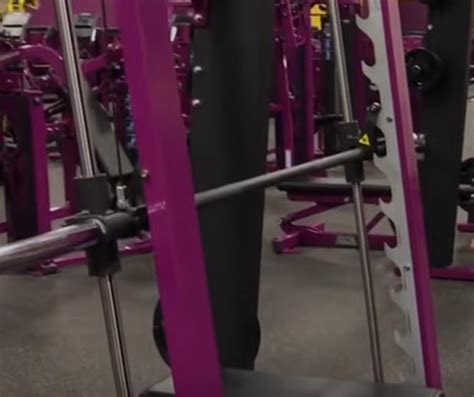 Planet Fitness Smith Machine Bar Weight Dr Workout