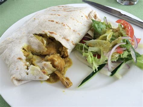 roti from st lucia curried chicken spices potato easy meals spicy dishes cooking