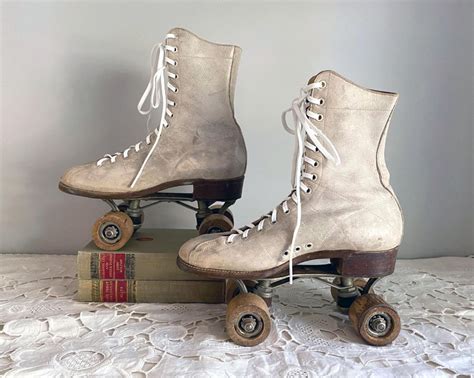 Vintage Roller Skates 1950s White Leather With Wooden Wheels Etsy