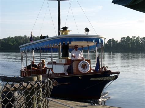 Fort wilderness is a christian camp located in the northwoods of wisconsin and offers a wide variety of programs for families, youth and groups all year round. Bruce and Margie's Full Time Journey: RV PARK REVIEW: Fort ...