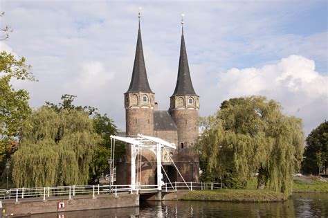 What is there to see in delft? Oostpoort in delft (zuid holland) | Monument ...
