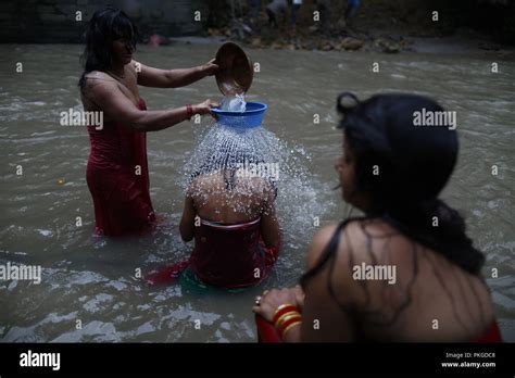 Kathmandu Nepal 14th Sep 2018 Nepalese Hindu Women Take A Ritual Bath During Rishi Panchami