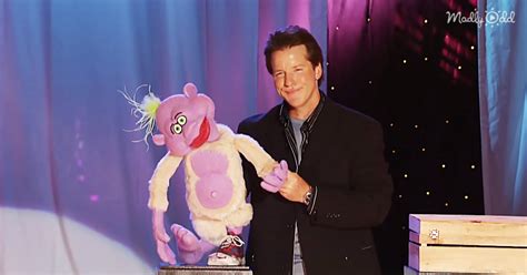 Jeff Dunham Comes On Stage With Peanut And Things Keep