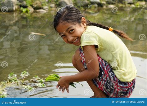 Chitwan Nepal September 12 2020 Nepali Girl Posing For A Camera From Chitwan Nepal Editorial