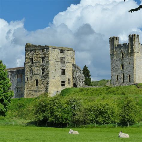 Helmsley Castle All You Need To Know Before You Go