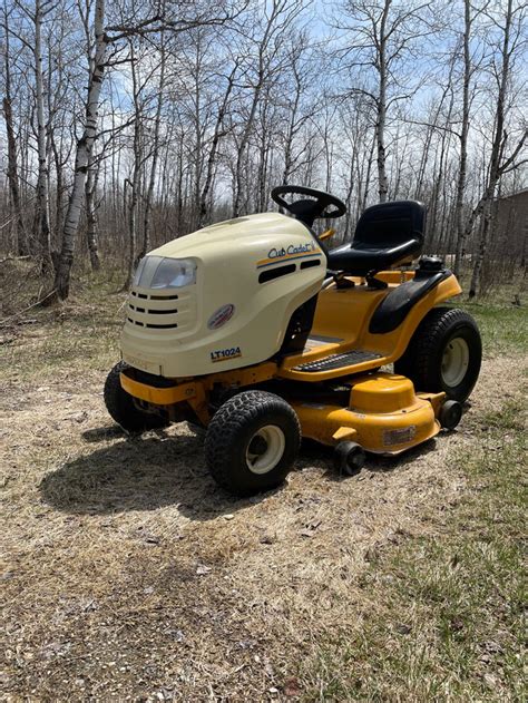 Cub Cadet Lt1024 Lawnmowers And Leaf Blowers Winnipeg Kijiji