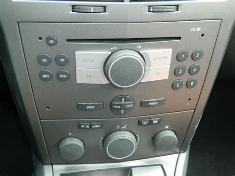 Radio Cd Opel Astra H Model 2008 606720123