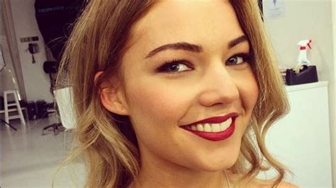 The Bachelors Sam Frost Reveals Exactly How She Was Dumped By Blake Garvey