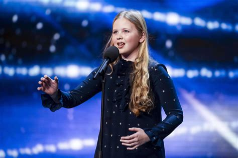 Britains Got Talent 2016 Amanda Presses Her Golden Buzzer For Wicked
