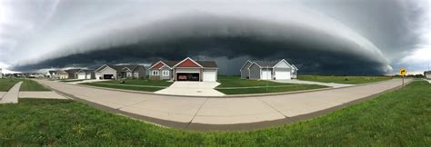 Shelf Cloud Vs Wall Cloud What Is The Difference
