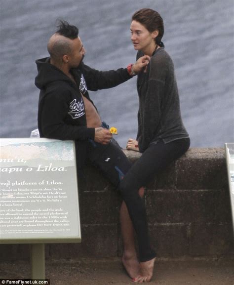 Of all times?!), but tonight, deux moi came through in a big way. Shailene Woodley Net Worth 2021 Boyfriend Relationship