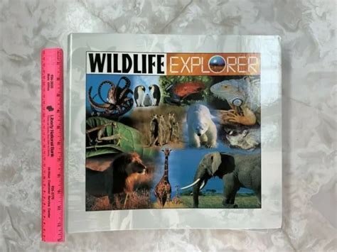 Vintage 1998 Wildlife Explorer Animal Binder Book W 80 Color Fold Out