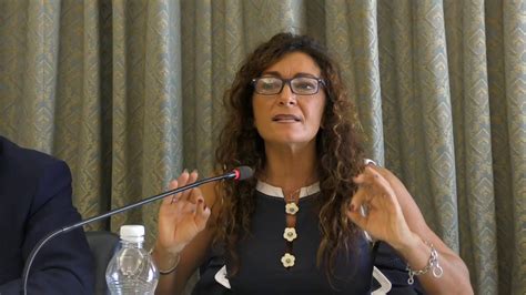 Lina Lucci Segretaria Generale Cisl Campania Youtube