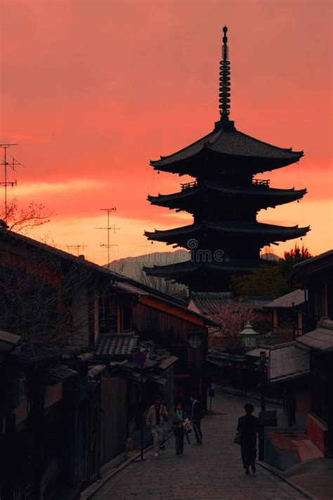 Yasaka Pagoda Or Hokanji Temple In Higashiyama District Kyoto Japan