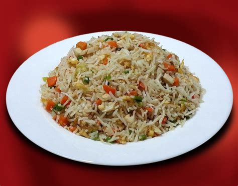 Easy chinese style fried rice recipe with a video demonstration, plus the complete guide most asian restaurants prepare fried rice with high power stove that generates intense heat, which is fried rice is a perfect dish for using up various leftovers. Chicken Fried Rice- Restaurant Style (With images) | Fried ...