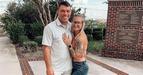 The 27 Year Old Woman Is Marrying Her 51 Year Old Wedding DJ After Her