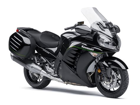 Are improved electronics, better handling and revised styling enough to see it take the sports touring crown? 2021 Kawasaki Concours 14 ABS Guide • Total Motorcycle